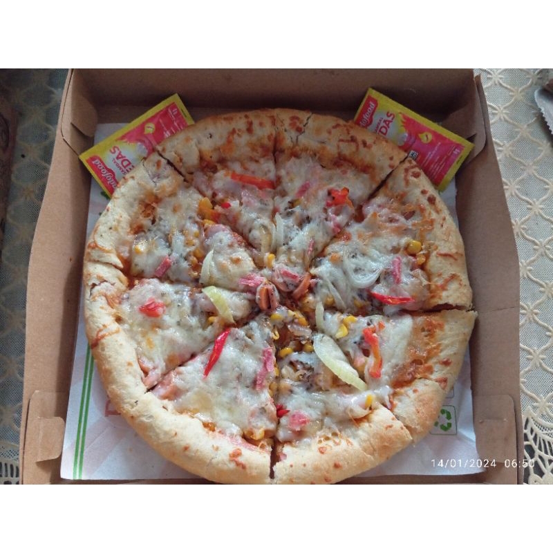 

pizza frozen/pizza homemade/pizza mozarela/