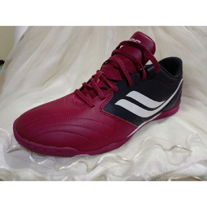 sepatu futsal merk league