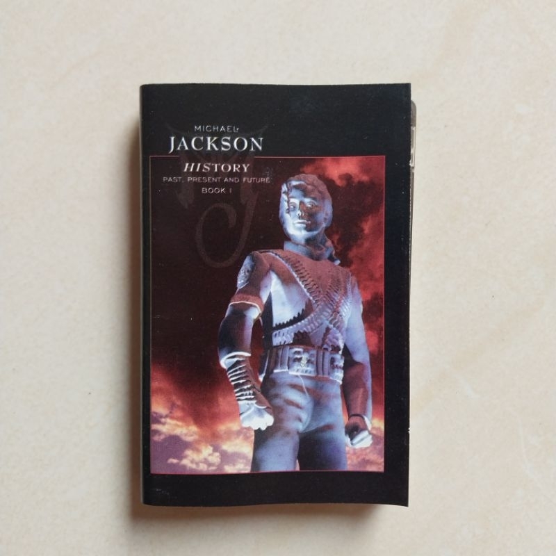MICHAEL JACKSON HISTORY BOOK 1