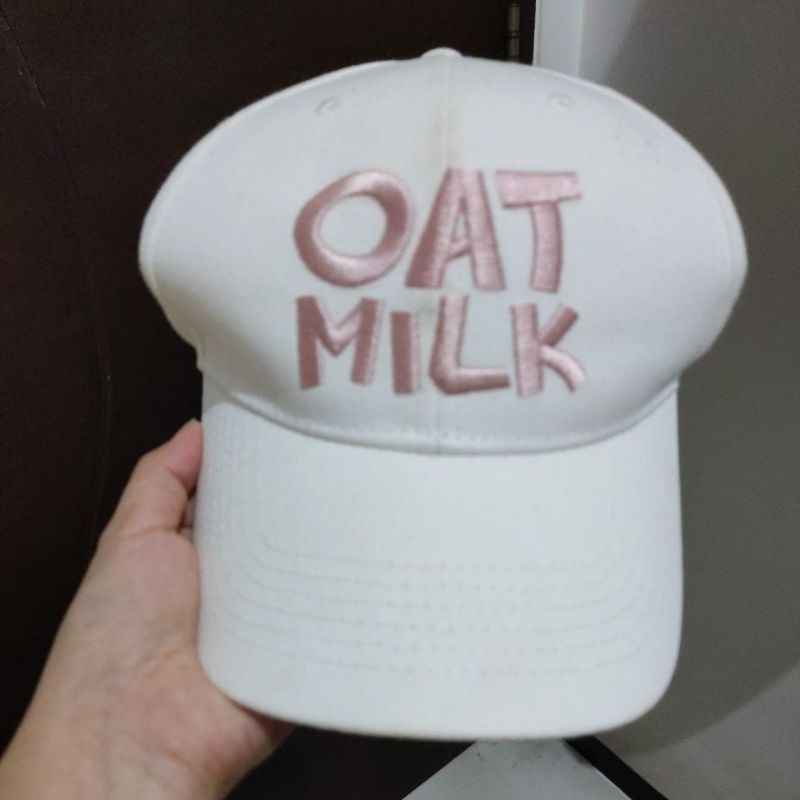 Preloved TOPI MINISO - TOPI PUTIH - TOPI CASUAL - STREETWEAR