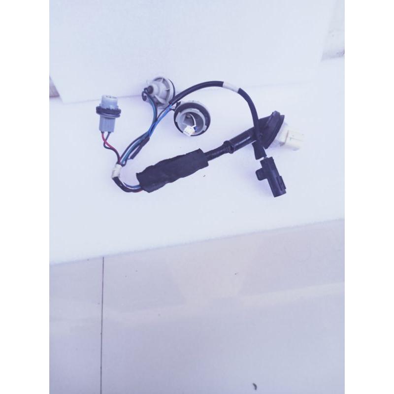 Soket stoplamp / Lampu belakang Suzuki Ertiga XL7.