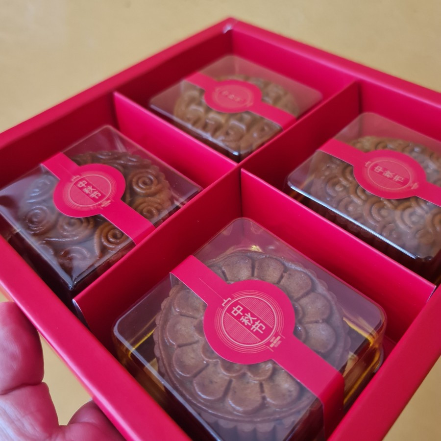 

1pack isi 4 pcs seal sticker mooncake tray mid autumn red sticker vynil ukuran 3x18cm tidak termasuk dus dan kue