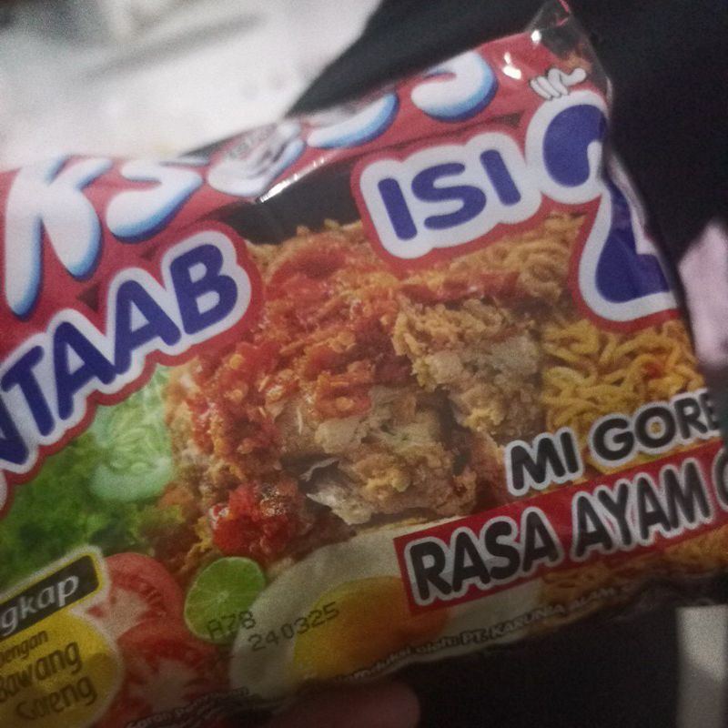 

Mie Sukses Isi 2 Kuah rasa kari ayam rasa ayam bawang
