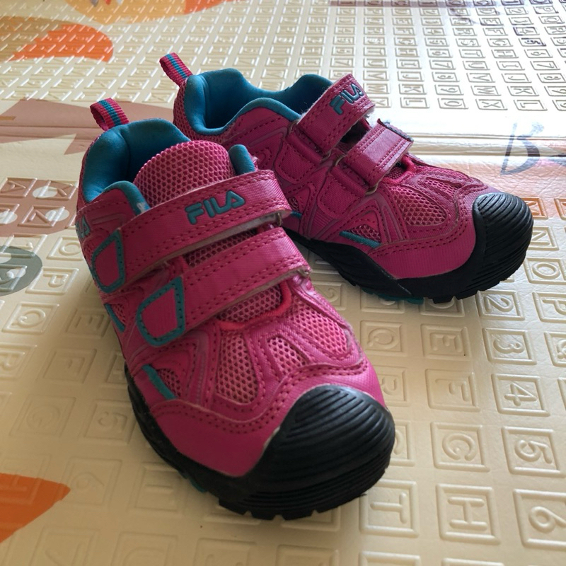 Sepatu Anak Merk FILA