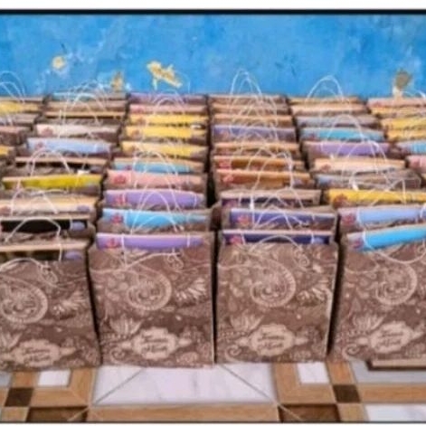 

50 pcs paperbag tali besar/paperbag pernikahan