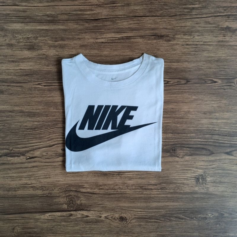 Tshirt Nike Center Logo