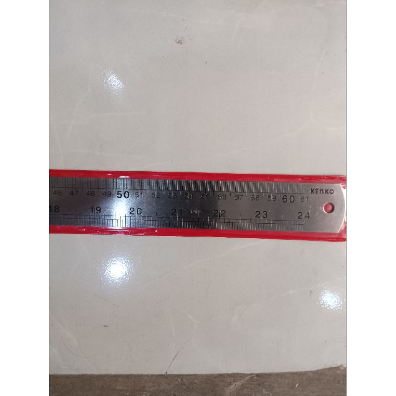 

Penggaris besi tebal KENKO 60cm