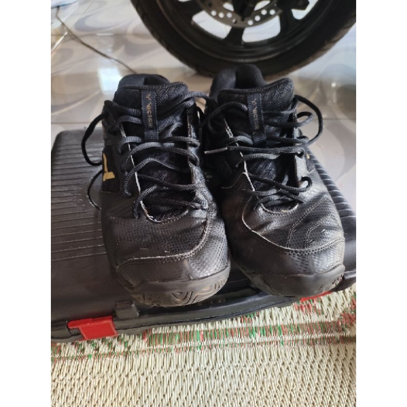 sepatu Victor p9200