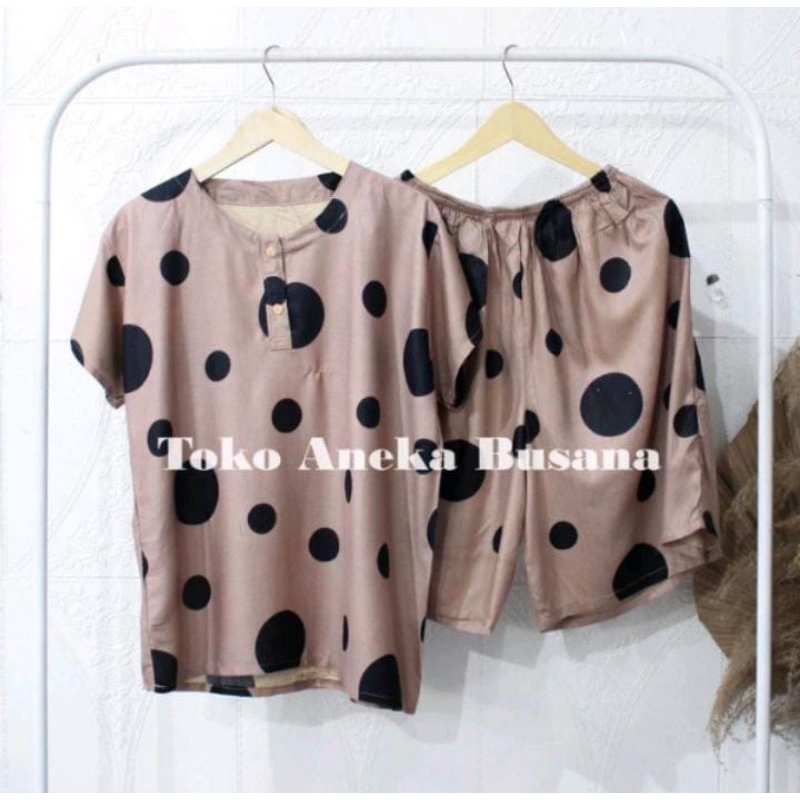 ONE SET WANITA PENDEK..