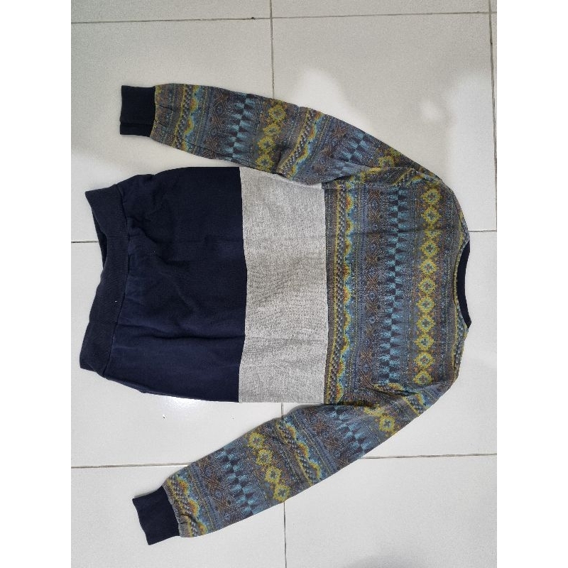 Sweater Navajo Biru
