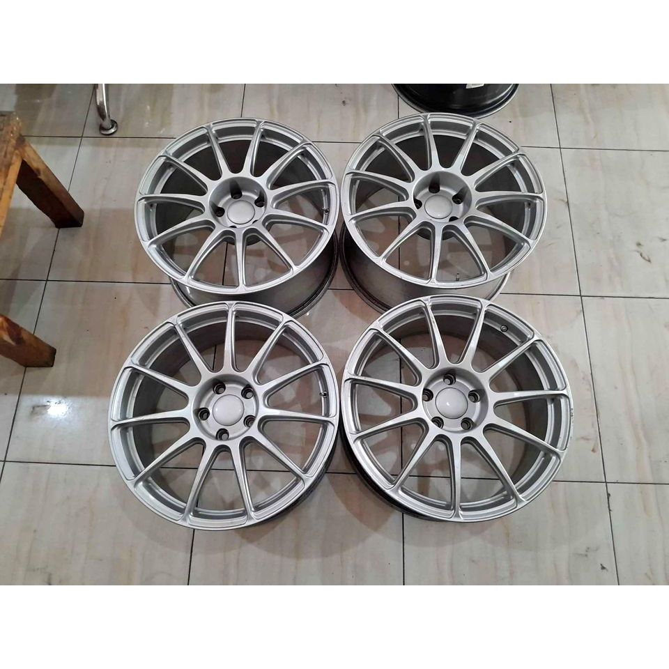 Velg Mobil Bekas Innova Alphard Terios Rush Hrv Crv Camry OZ RACING R18