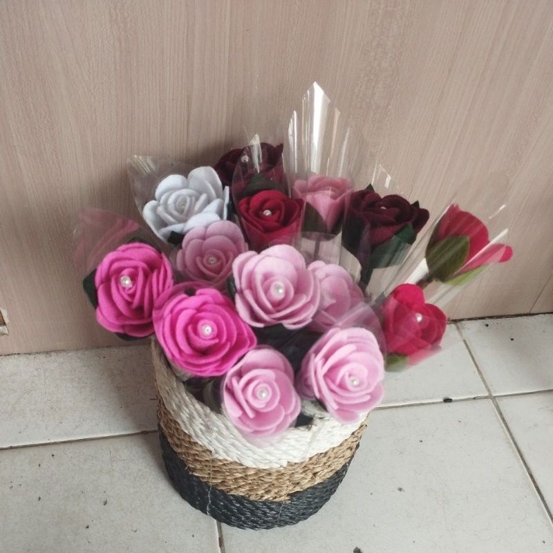 buket bunga mawar singgel flanel + mika