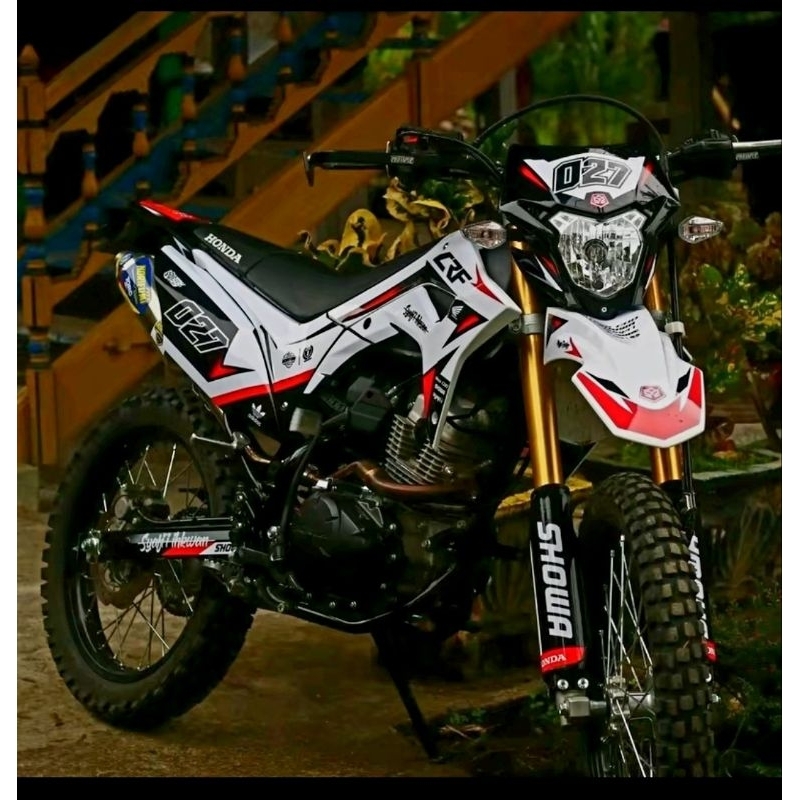 DECAL STIKER CRF 150L FULL BODY DESAIN SIMPEL ELEGAN TERBARU WARNA PUTIH HITAM FREE CUSTOM