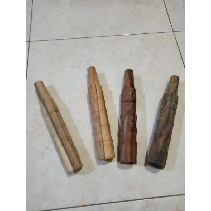 gagang arit, bahan isen