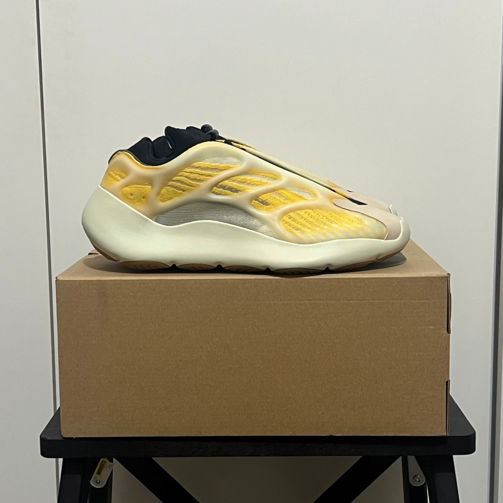 Yeezy 700 "Sunflower" 100% Original -BNIB-