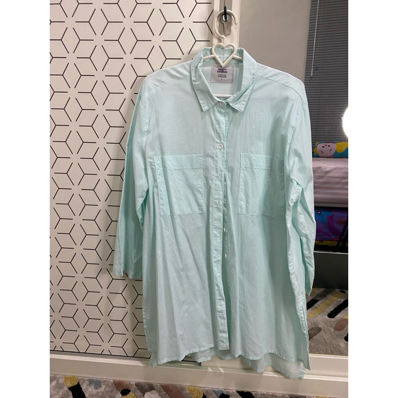 Kemeja Ninety Degrees