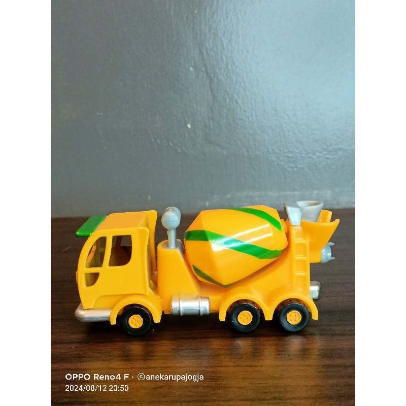 diecast mobil bob the builder 2007 learning curve / truk molen bob