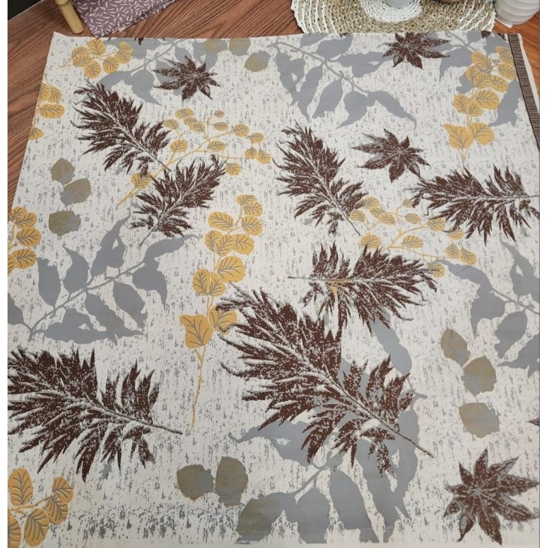 TERLARIS KAIN BATIK LAWEYAN SOLO DAUN ECOPRINT PUTIH KODE 150