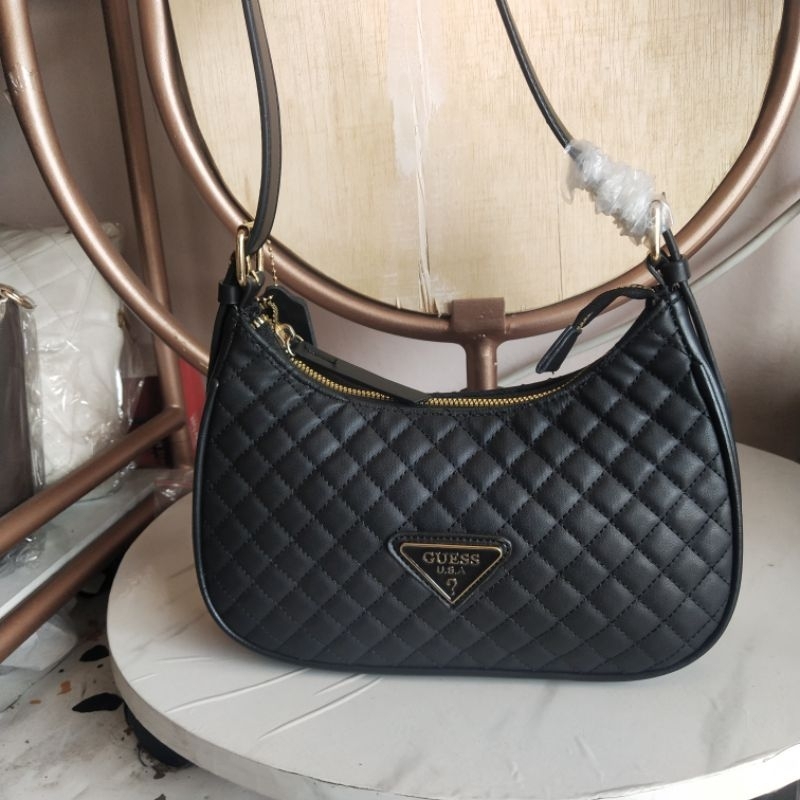 gues shoulder bag