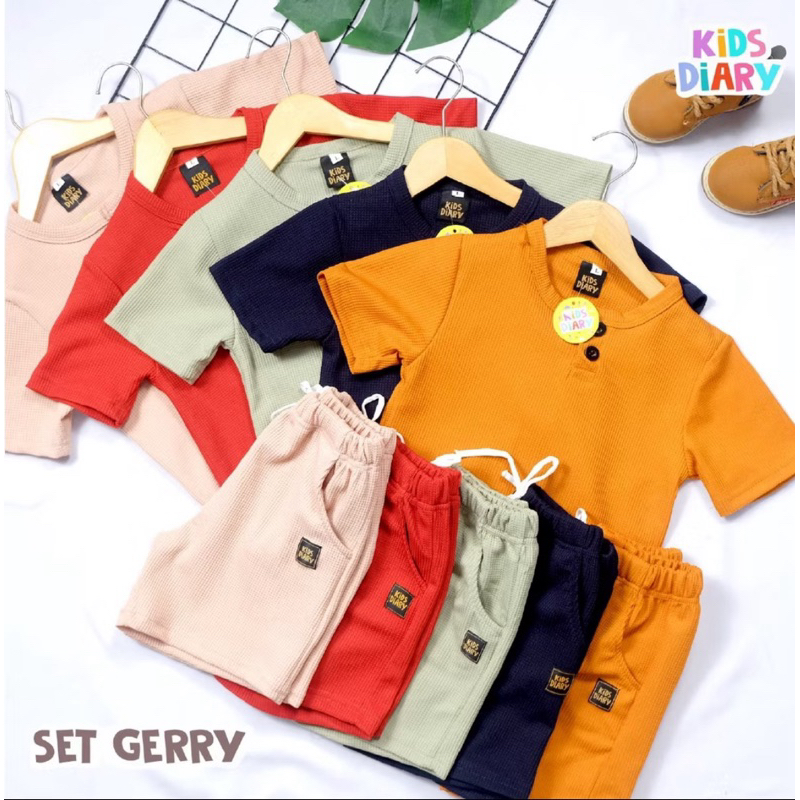 Kids Diary setelan celana dan lengan pendek Gerry Waffle Uniqlo