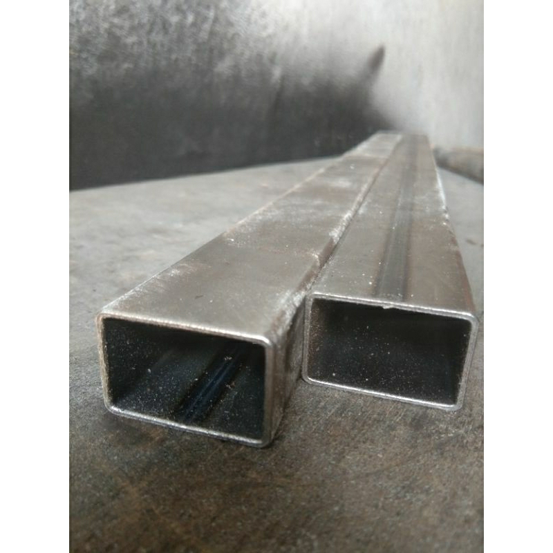 Pipa Besi Kotak / Hollow 30 mm x 20 mm Panjang 53 cm