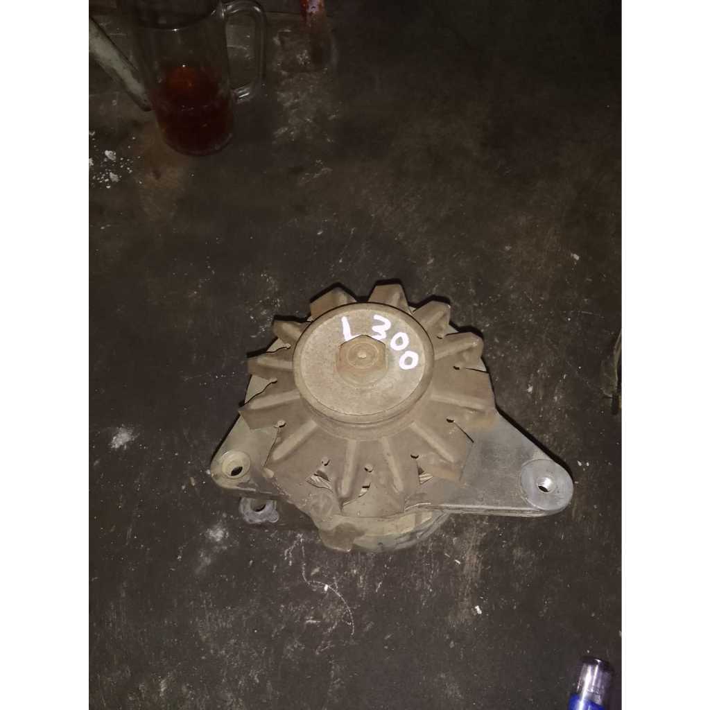 Dinamo Ampere Alternator MITSUBISHI L300 1985