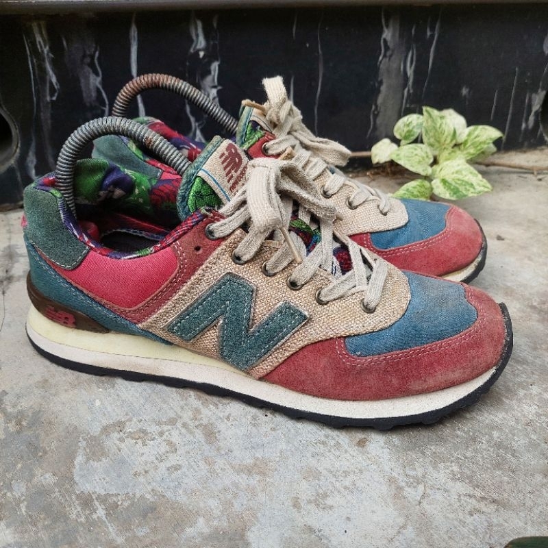 sepatu sneakers second merk New balance size 41,5(26cm)