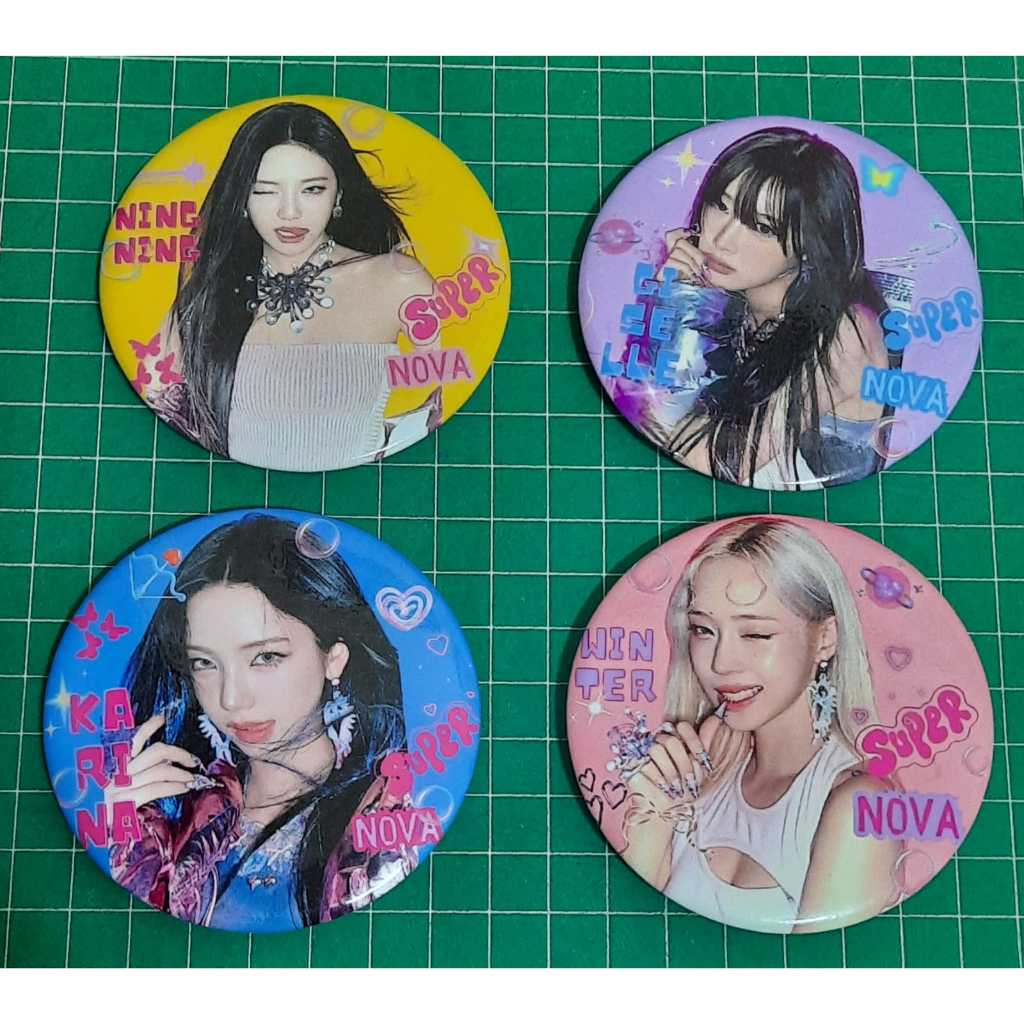 Freebies Konser Fan meeting Cermin Mini Hand Mirror AESPA/Freebies AESPA Hand mirror Cermin mini/bis