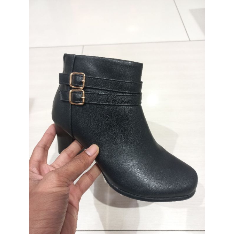 SEPATU BOOTS WANITA LAVIOLA