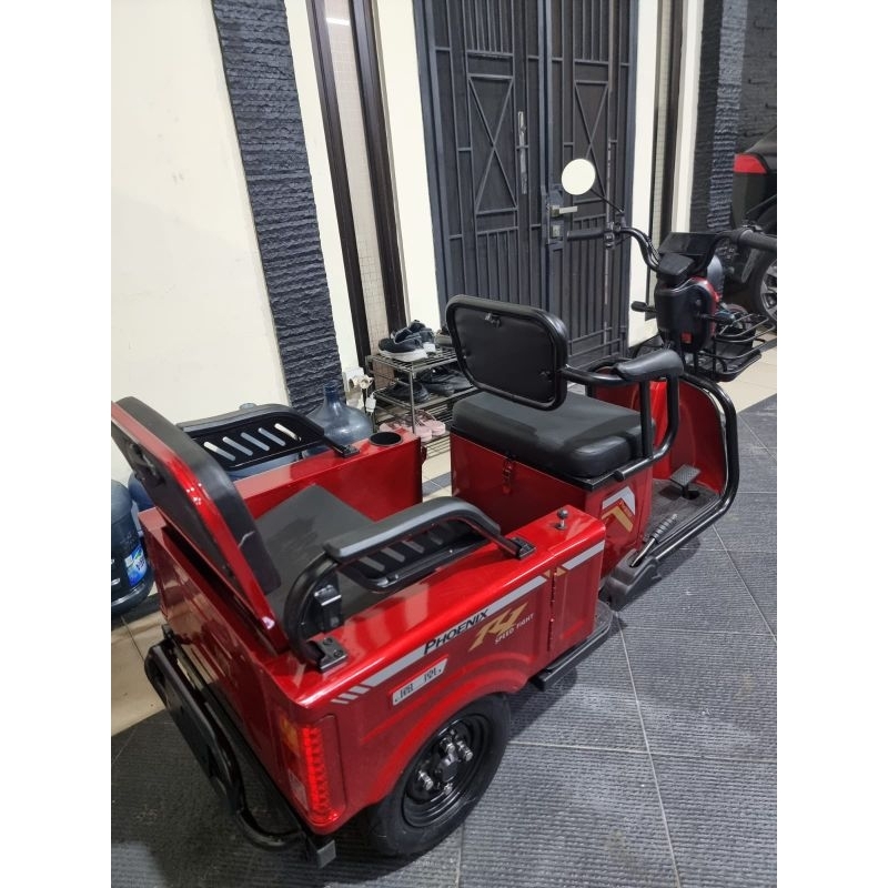 Sepeda motor listrik/ phoenix R1 speed fight - Preloved