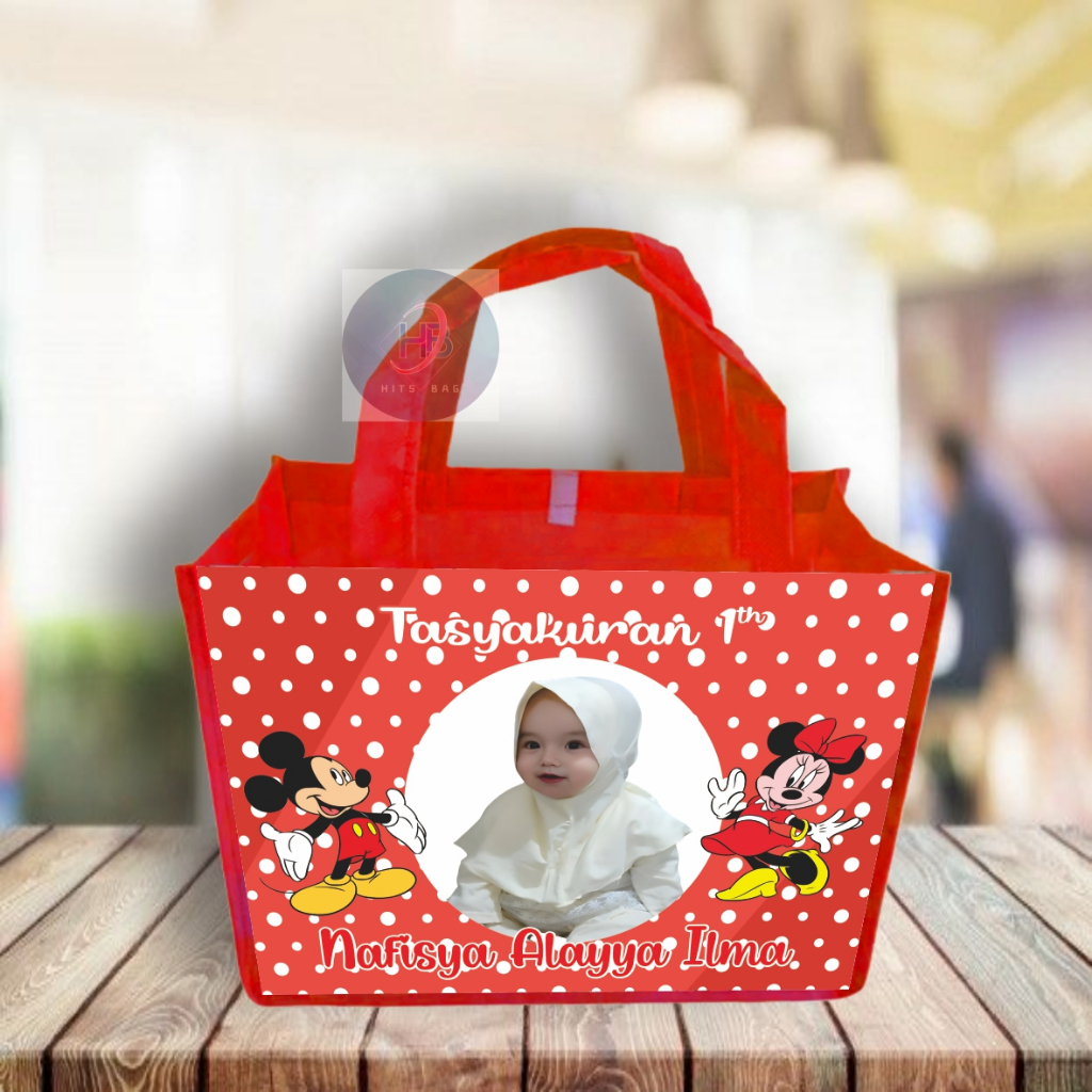 

TAS ULANG TAHUN CUSTOM BANNER DEPAN BELAKANG/GOODIE BAG BANNER 2 SISI CUSTOM/GOODIEBAG CUSTOM/GOODIE BAG ULANG TAHUN