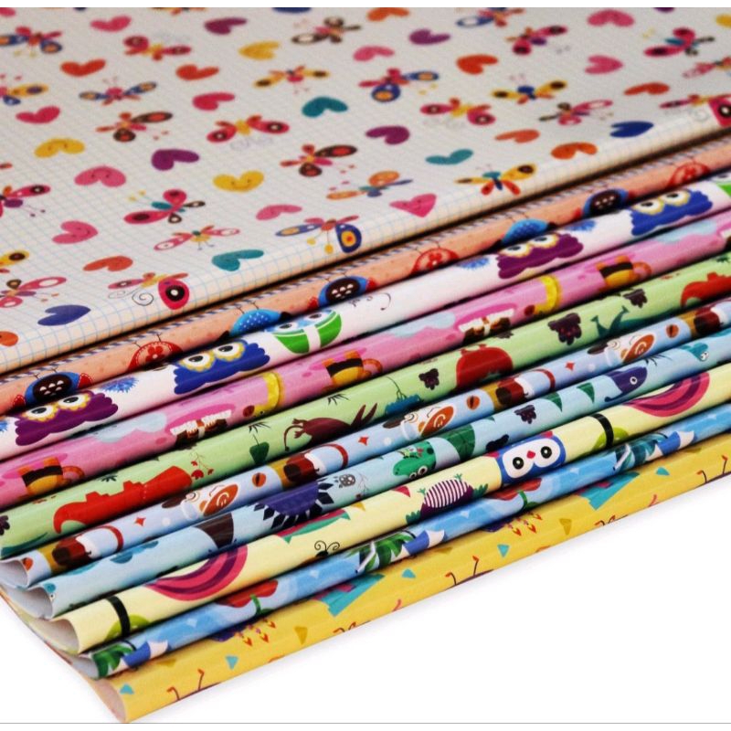 

Kertas kado murah 1pak isi 50 lembar