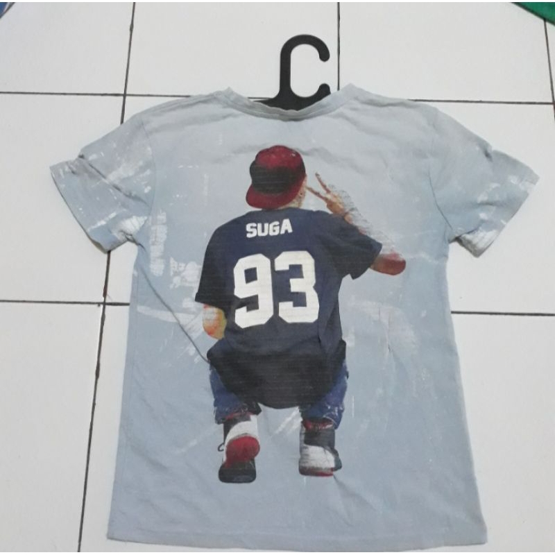 Kaos Shirt BTS Suga No Uniqlo
