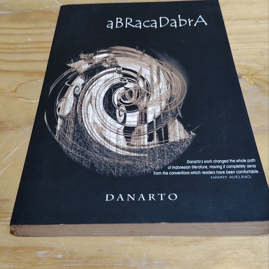 Novel Abracadabra English