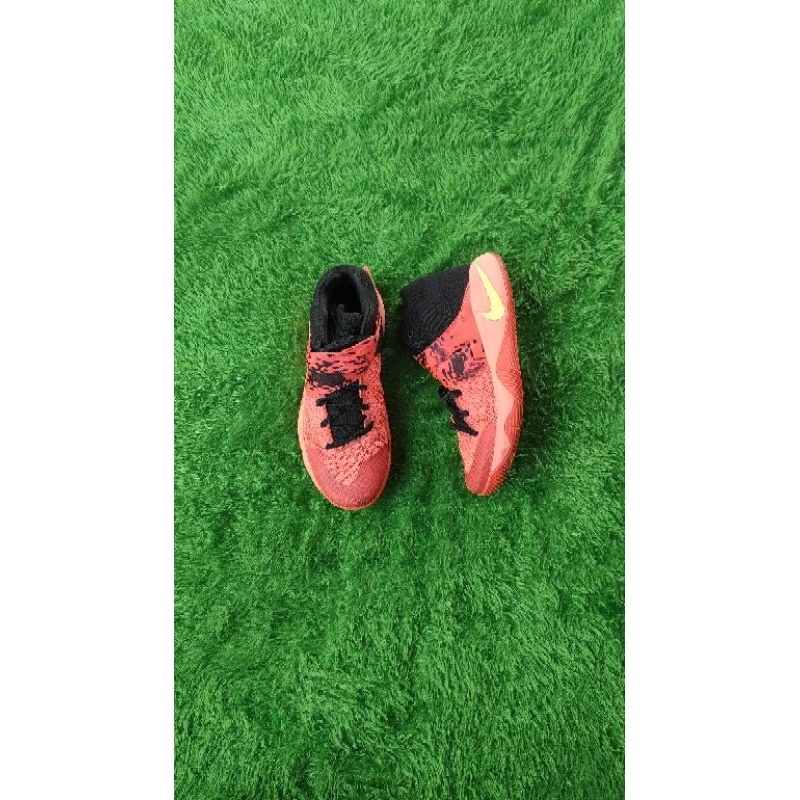 Sepatu Basket Kyrie 2 Ep Red