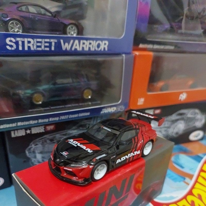 Diecast Mini GT no 206 HKS Advan GR Supra