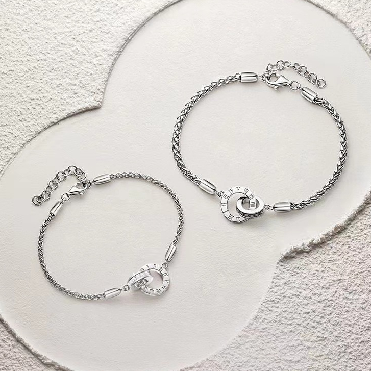 Gelang Couple Rantai Pasangan Titanium Anti Karat Pencinta Waktu Gelang Kunci Pasangan Hadiah Kotak