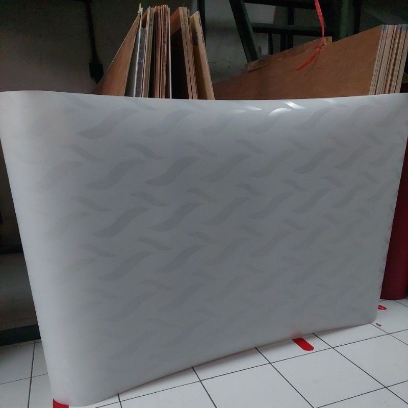 Fiber Pagar Motif Hover Putih Susu Per Meter