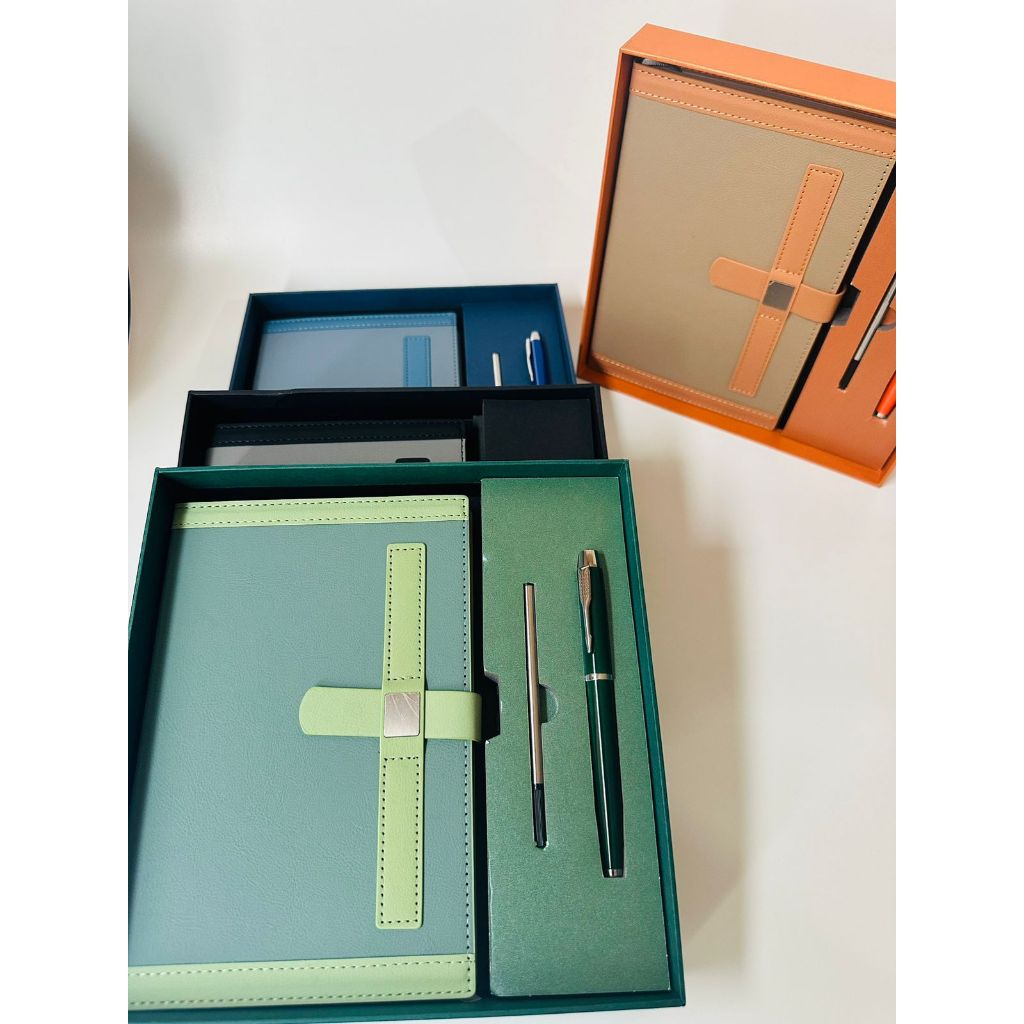 

Buku Agenda Buku Jurnal Catatan A5 Diary Gift Set Premium 2in1 Bonus Totebag dan Pen Gift Box Cover Slip Tanda Plus