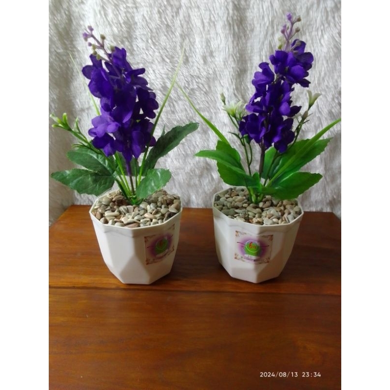 SET BUNGA HIAS SNAPDRAGON DENGAN POT PERMATA UK8 BUNGA PLASTIK LAVENDER SET DENGAN POT PLASTIK PUTIH