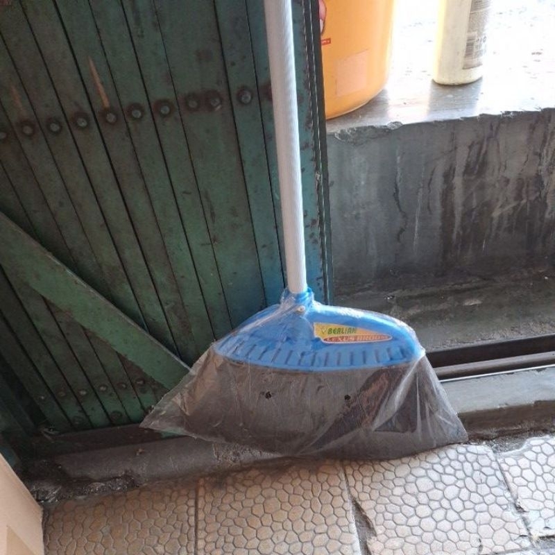 Sapu Ijuk Hitam / Sapu Lantai / Sapu Ijuk / Sapu / Sapu Berlian / Sapu Ijuk Berlian