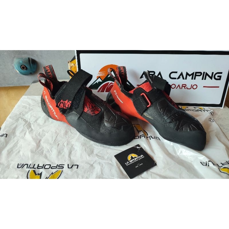 SEPATU PANJAT LA SPORTIVA SKWAMA BLACK POPPY SIZE 41 MURAH SECOND PRELOVED