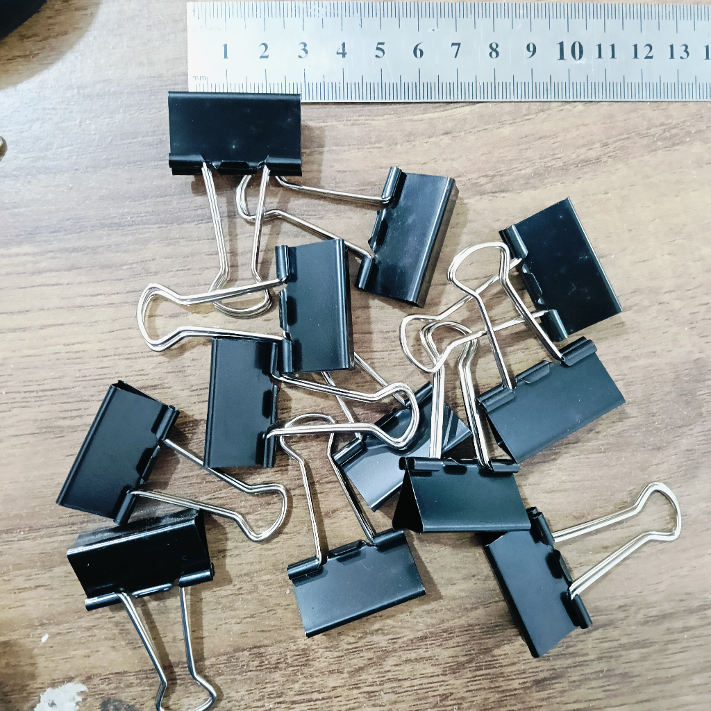 

BINDER CLIP 155 1 KOTAK PENGJEPIT KERTAS HITAM 3.2 CM 32MM