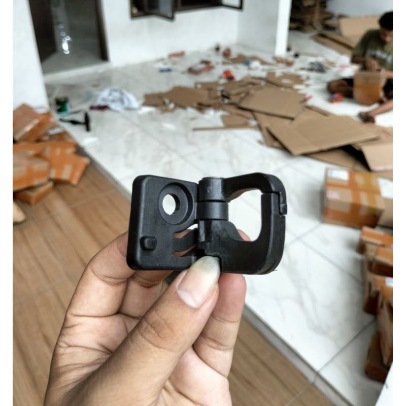 Hook Luggage Gantungan  Cantolan Barang Vario 110 Fi, Supra 125 Fi K41 Original