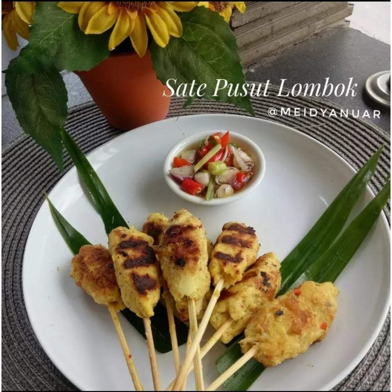 

Sate Pusut Lombok isi 10 pcs
