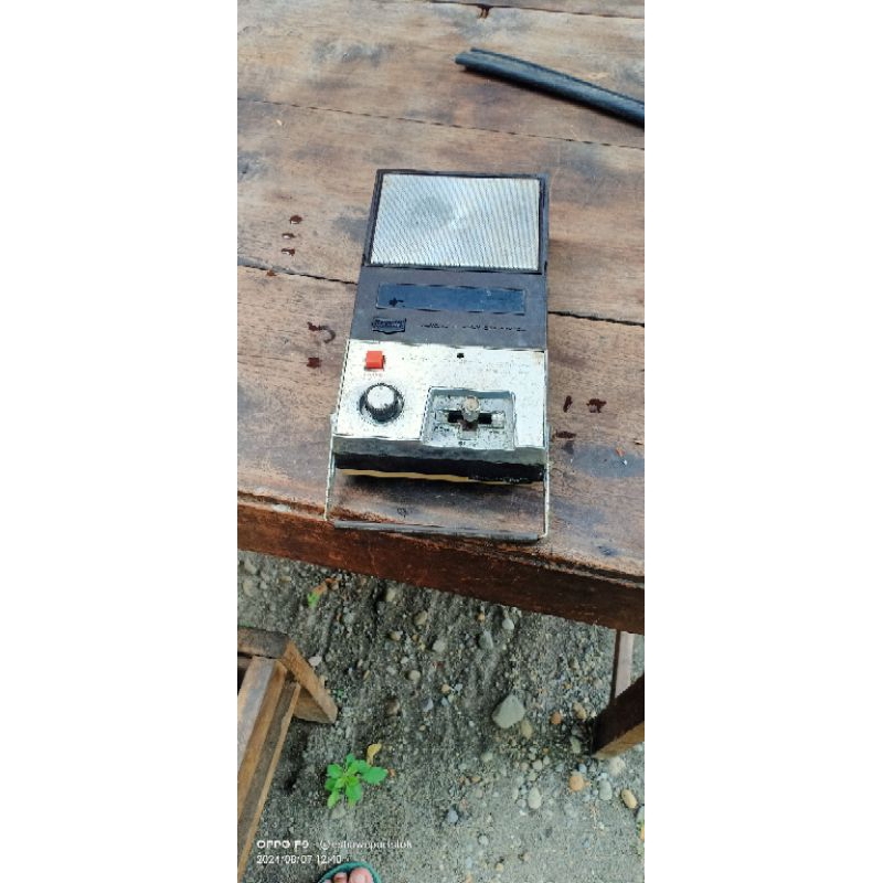 

tape lawas rusak display only