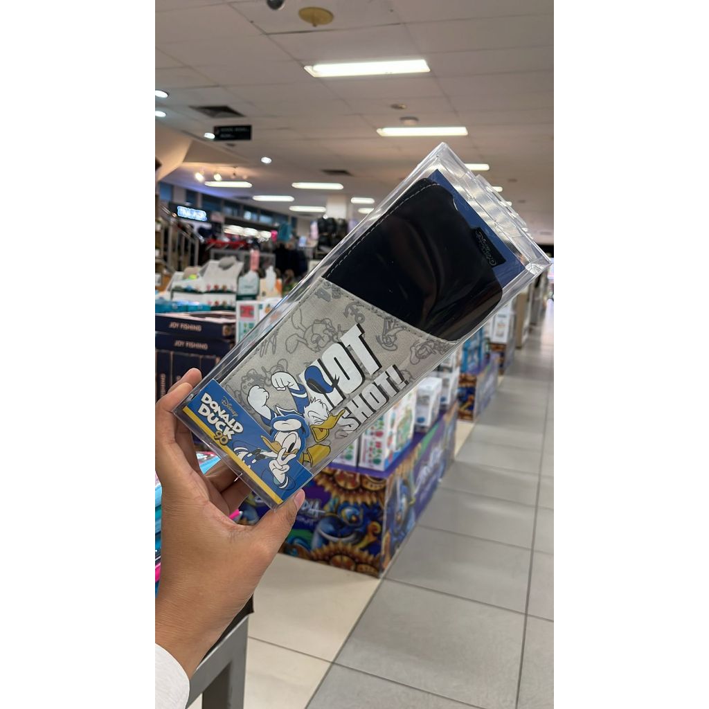 

Gramedia - KAKO DONALD DUCK PENCASE TRAPEZOID DSNR07021