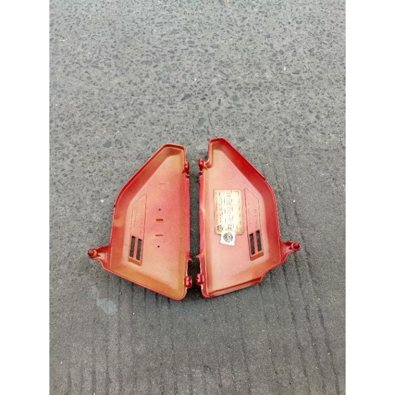 TUTUP AKI GL100 CDI ORI BARU