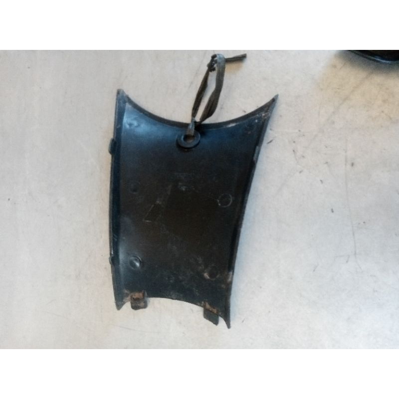 legsil tengah bekas cabutan motor Karisma 125 old bagian B Original