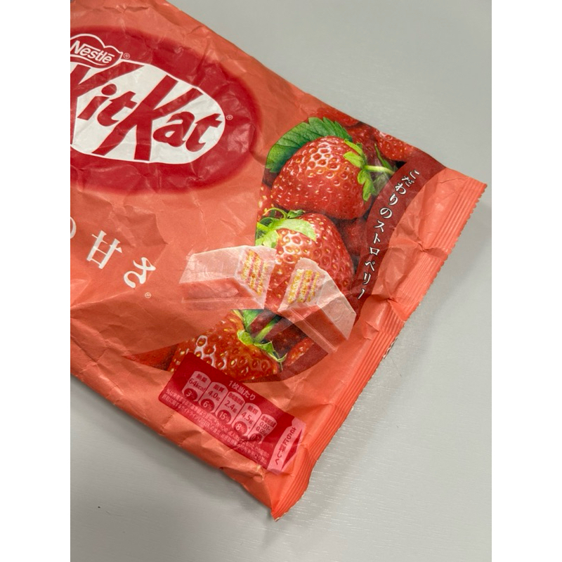 

Kitkat Strawberry Made in Japan [SATUAN]